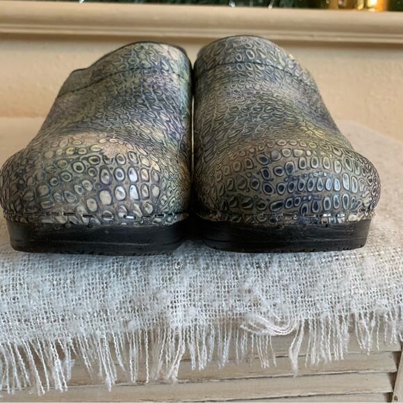 Sanita Reptile Embossed Leather Slip-On Clogs Gator Women’s Size 8 - Picture 9 of 14